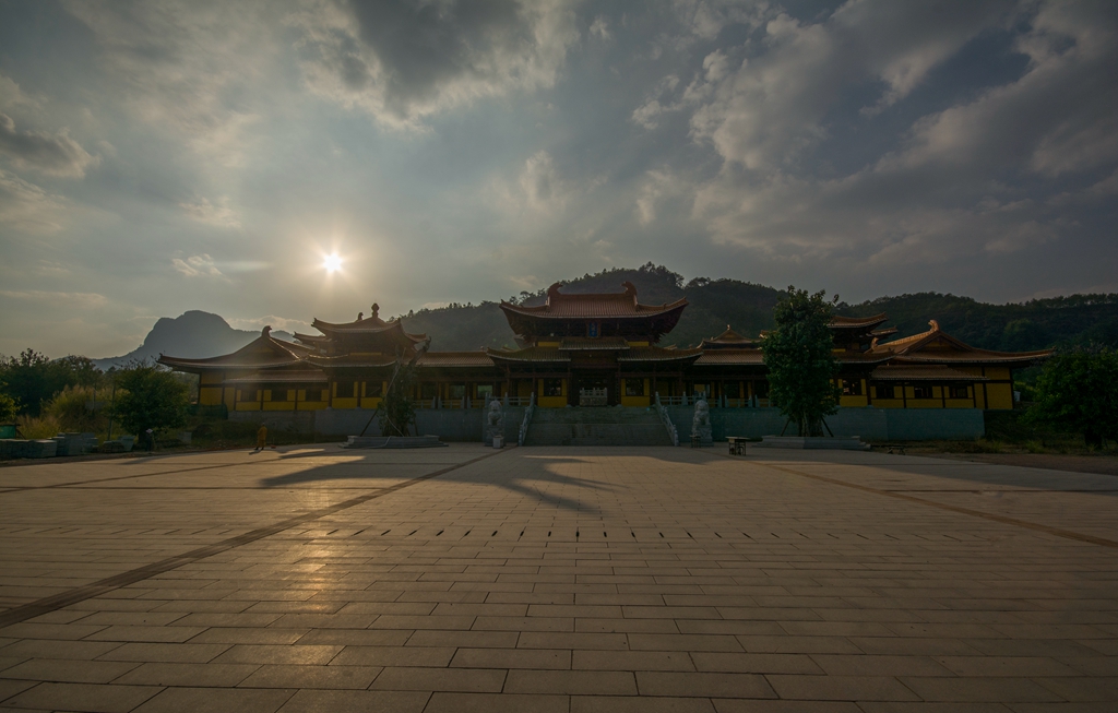 平远南台大佛寺