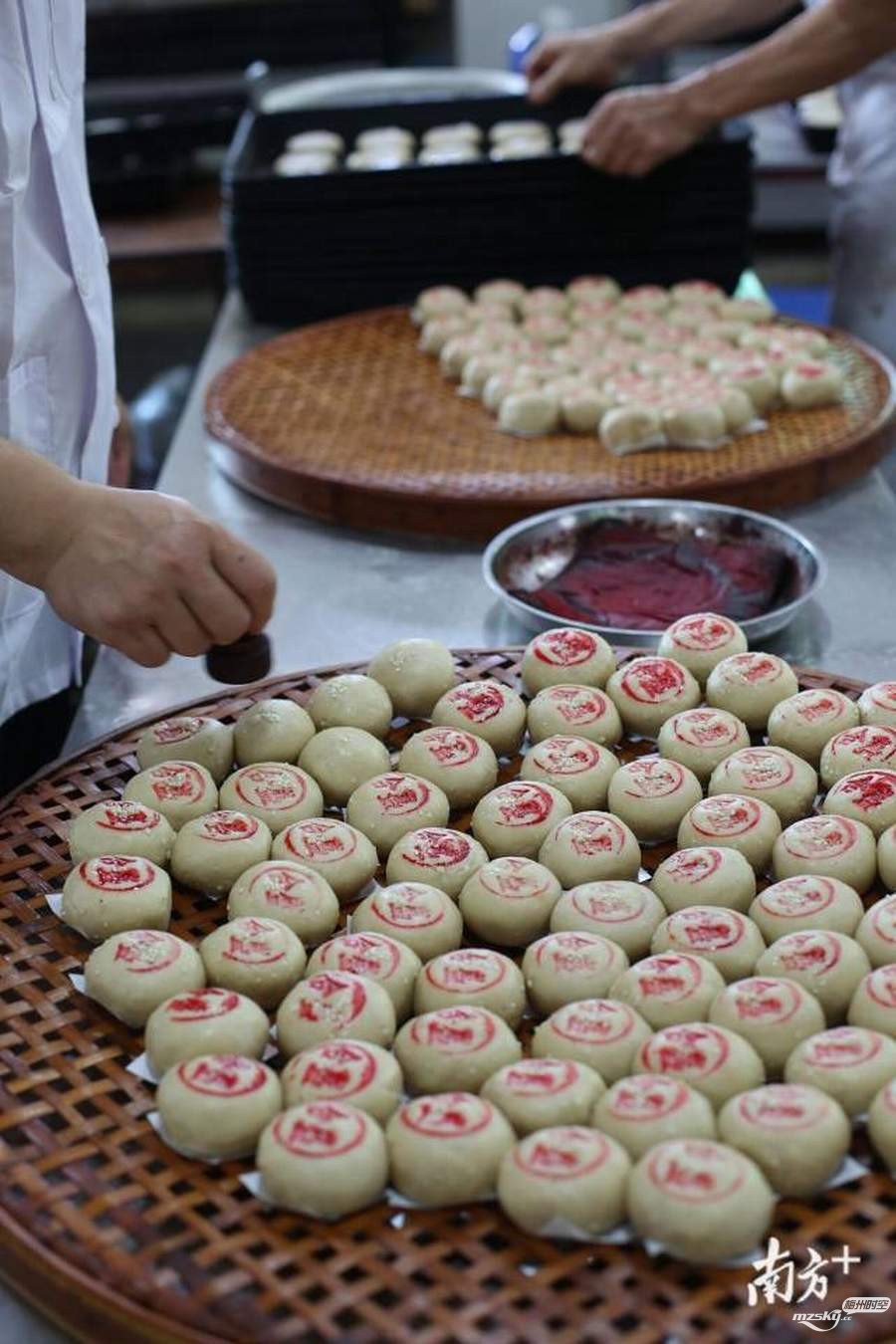 盘点各地特制土月饼寻找童年的月饼味儿