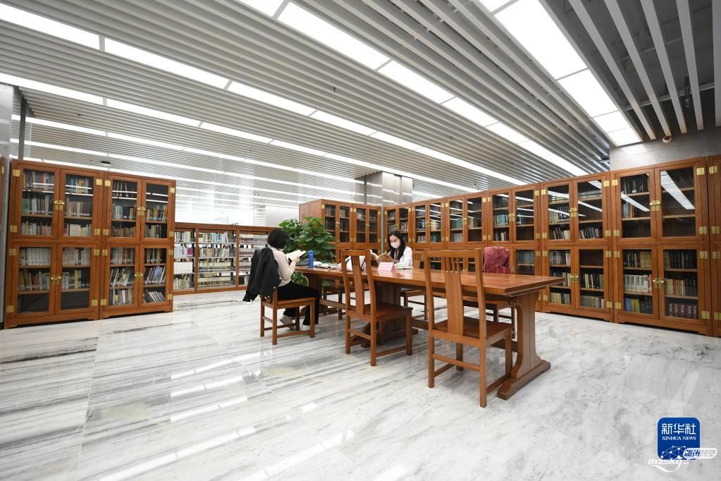 走进图书馆——巴西皇家葡文图书馆