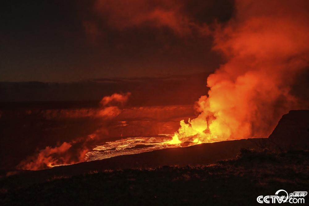 美国夏威夷基拉韦厄火山喷发