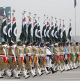 巴基斯坦举行阅兵式庆祝“巴基斯坦日”